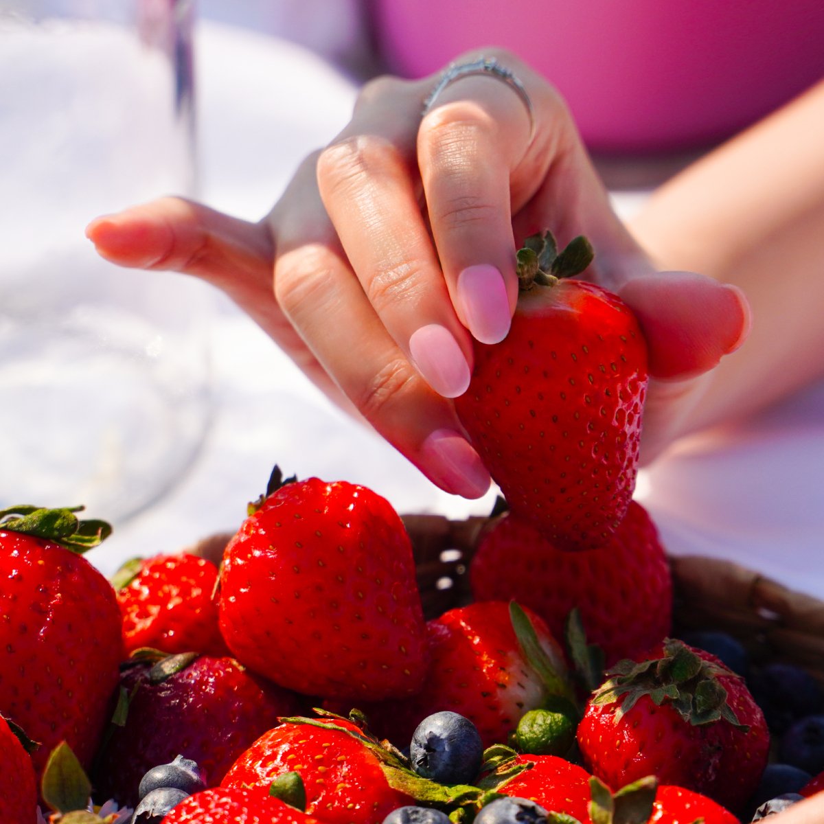 Hey, Strawberry Picking? - Heyhae - sun sured gel nail stickers