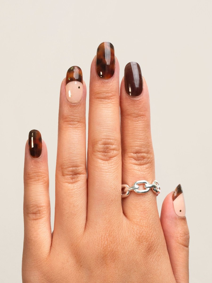 Hey, Main Character - Heyhae - sun sured gel nail stickers