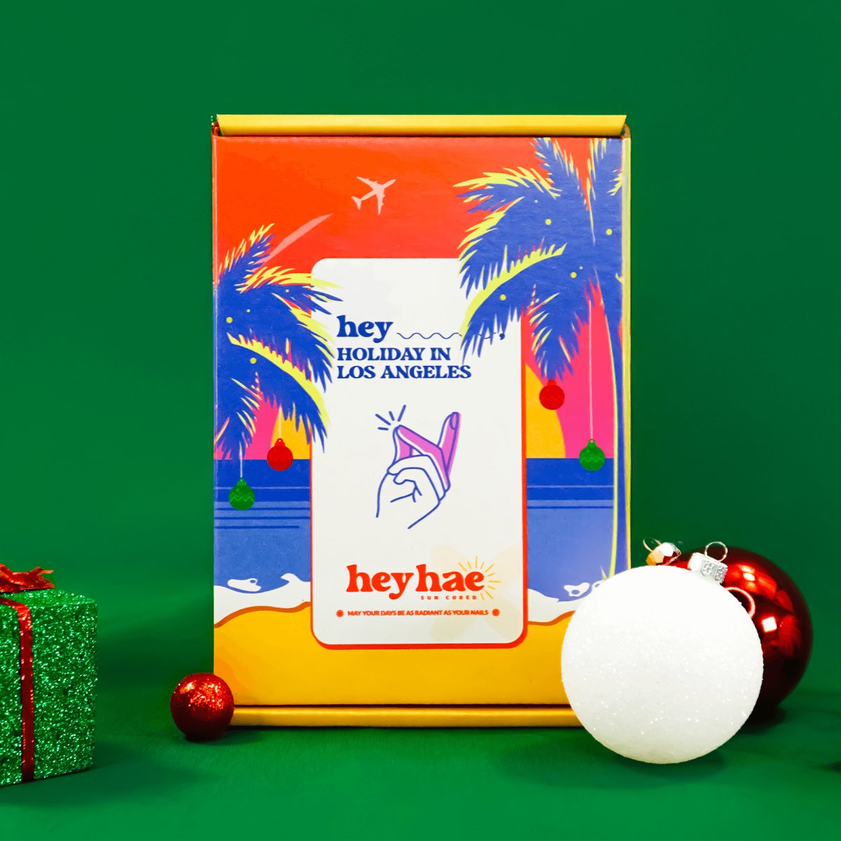 Holiday Gift Box w. Crinkle Paper - Heyhae - sun sured gel nail stickers